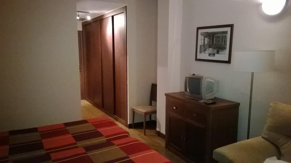 Hostal Patron Castañares de Rioja Cameră foto